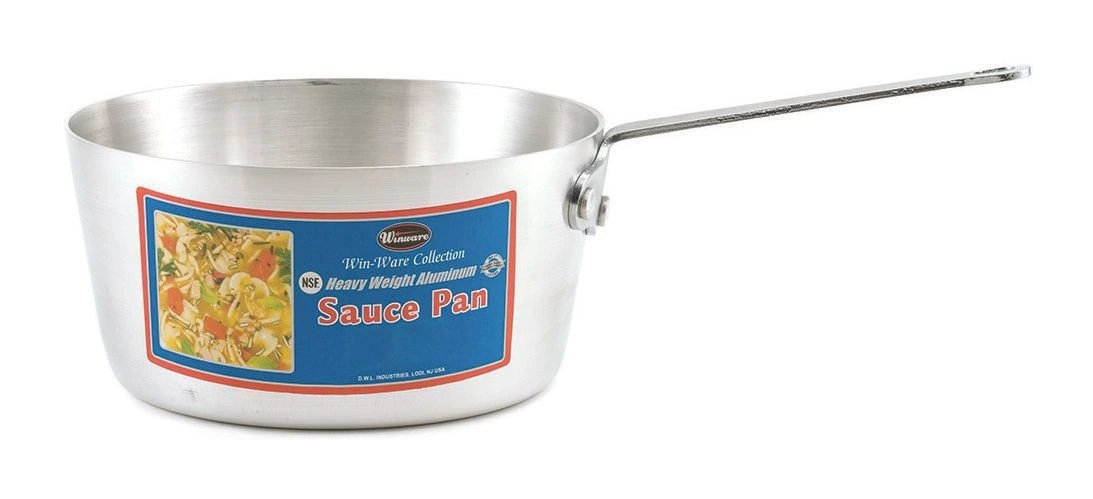 Winco - 5 qt Aluminum Saucepan - ASP-5