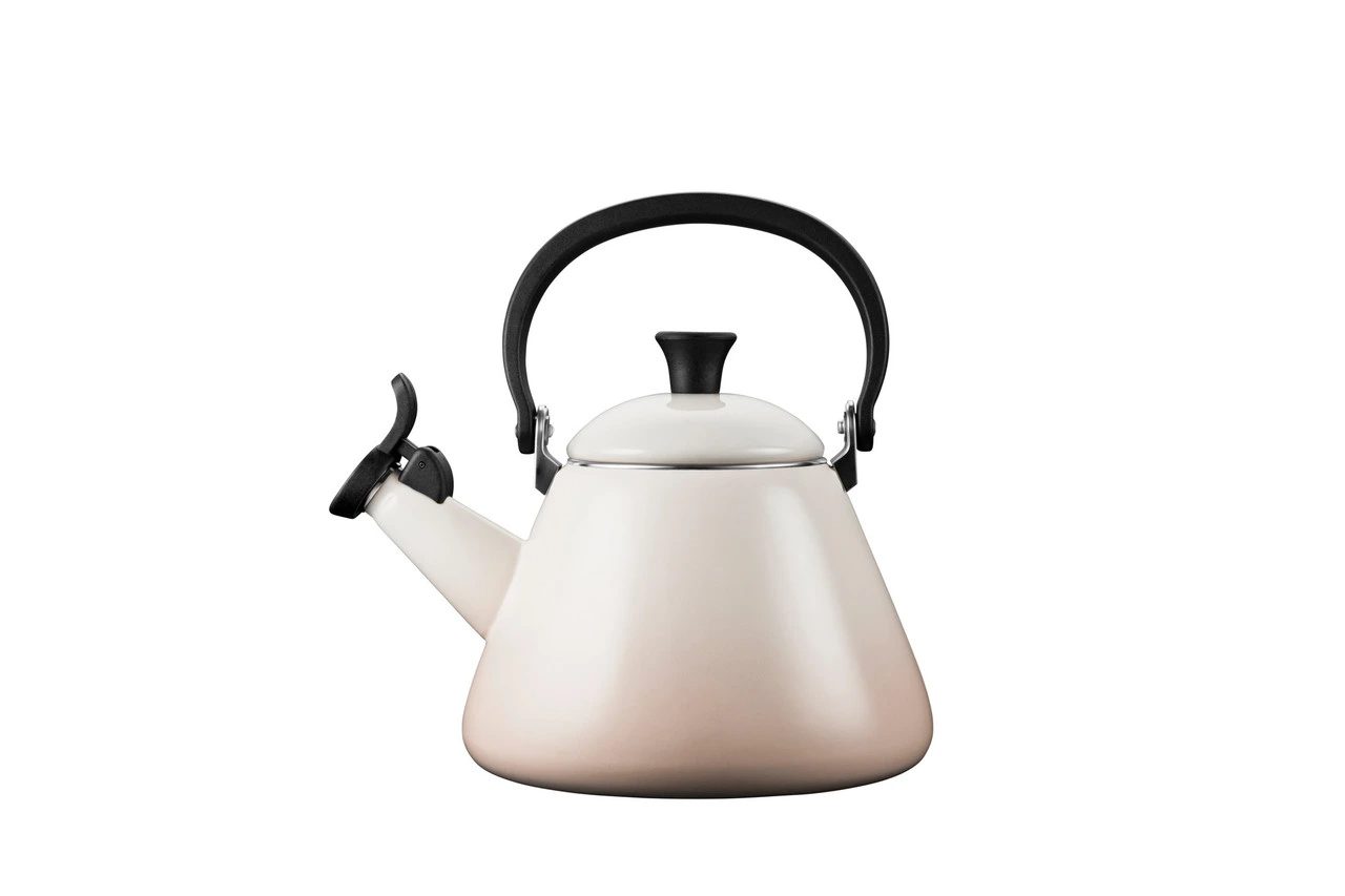 Le Creuset - 1.6 L (1.7 QT) Meringue Kone Kettle