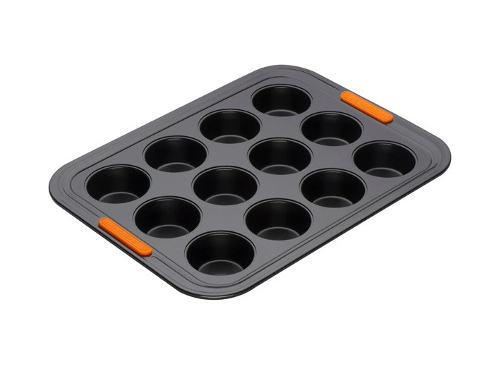 Le Creuset - 12 Cup Muffin Tray