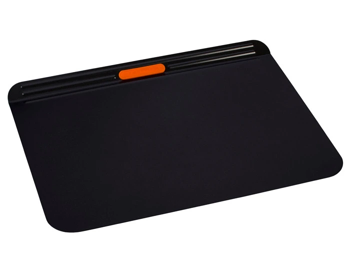 Le Creuset - 18" x 14" (46cm x 36cm) Insulated Cookie Sheet