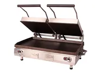 Star - Pro-Max 28" Two-Sided Panini Grill 208/240V w/ Smooth Iron Plates - PSC28I